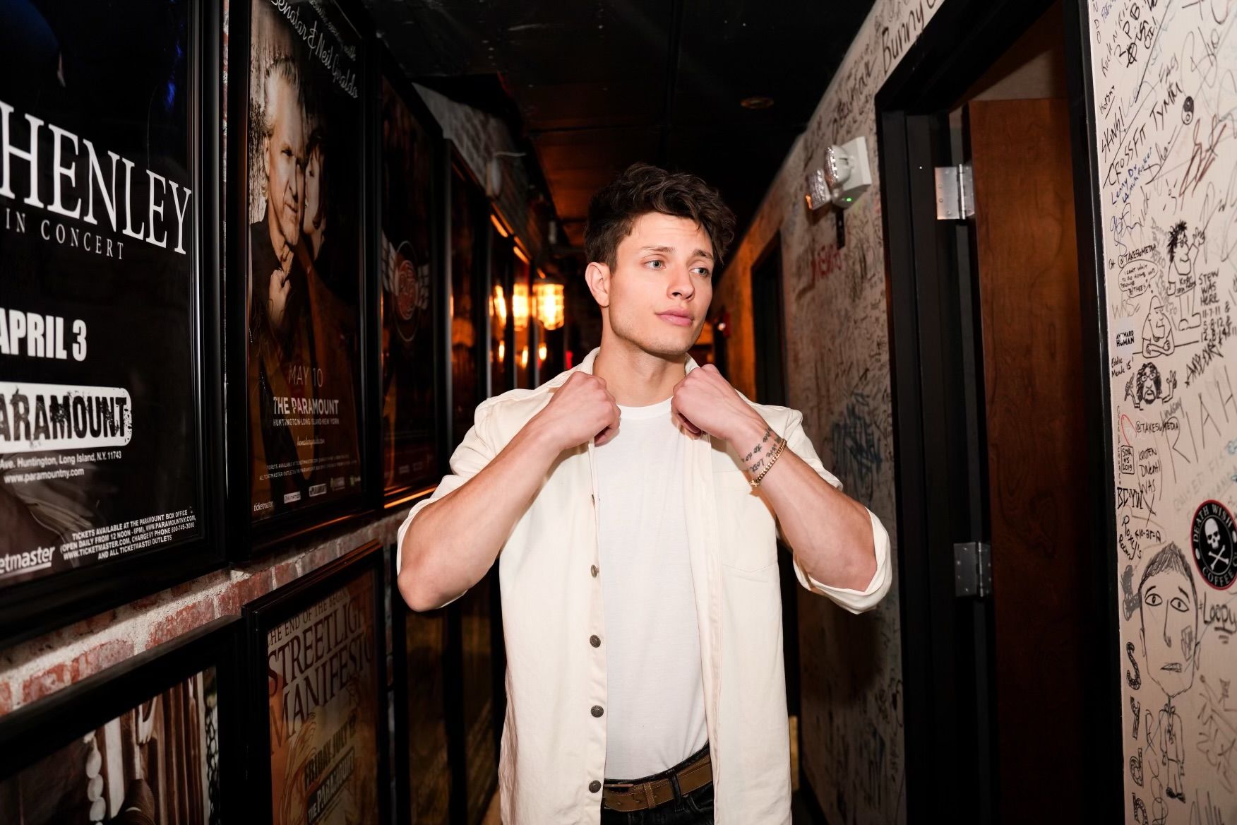 How to dress (and behave) in a comedy club, according to a standup