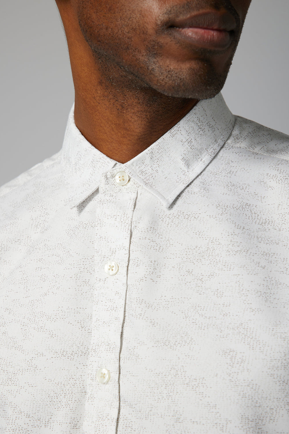 Faire,Julian & Mark, Julian & Mark White Abstract Print Short Sleeve Shirt, White, Large-46-TagL