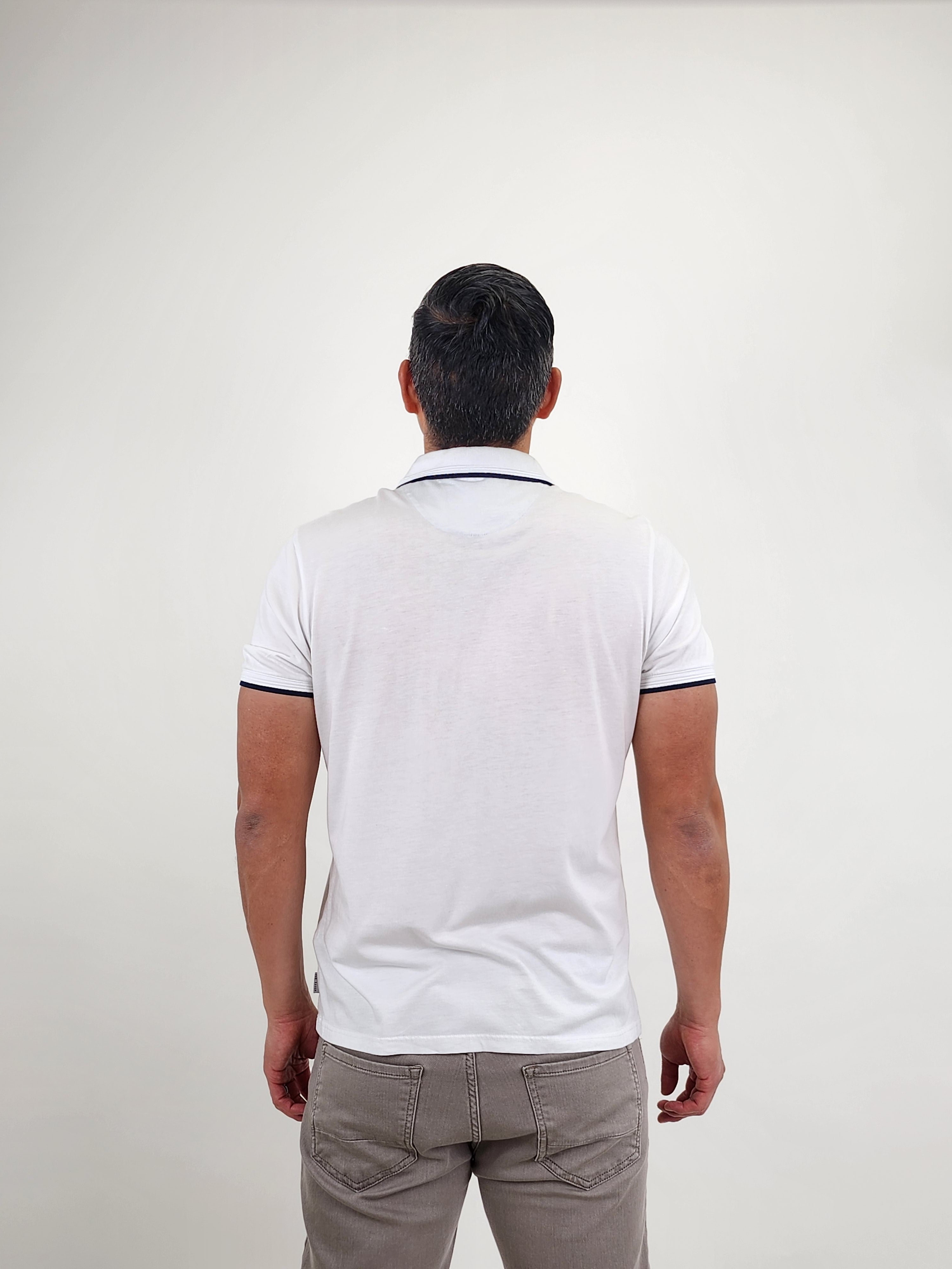 The RealReal,Ted Baker, Ted Baker White Tipped Collar Polo, White, Medium-42-TagL