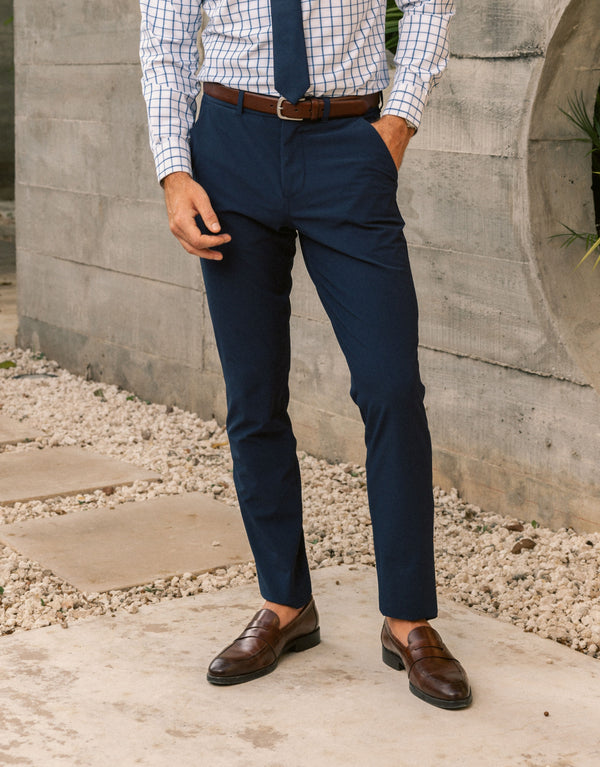 Mizzen + Main Navy Helmsman Four-way Stretch Chino Pant