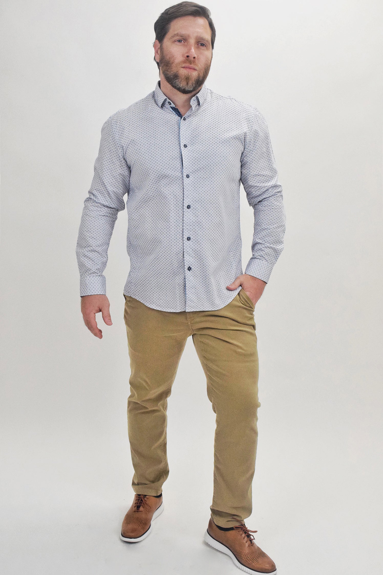 Faire,Spazio, Spazio White With Dotted Navy Line Diamond Print Long Sleeve Button Up Shirt, White, Medium-42-TagS