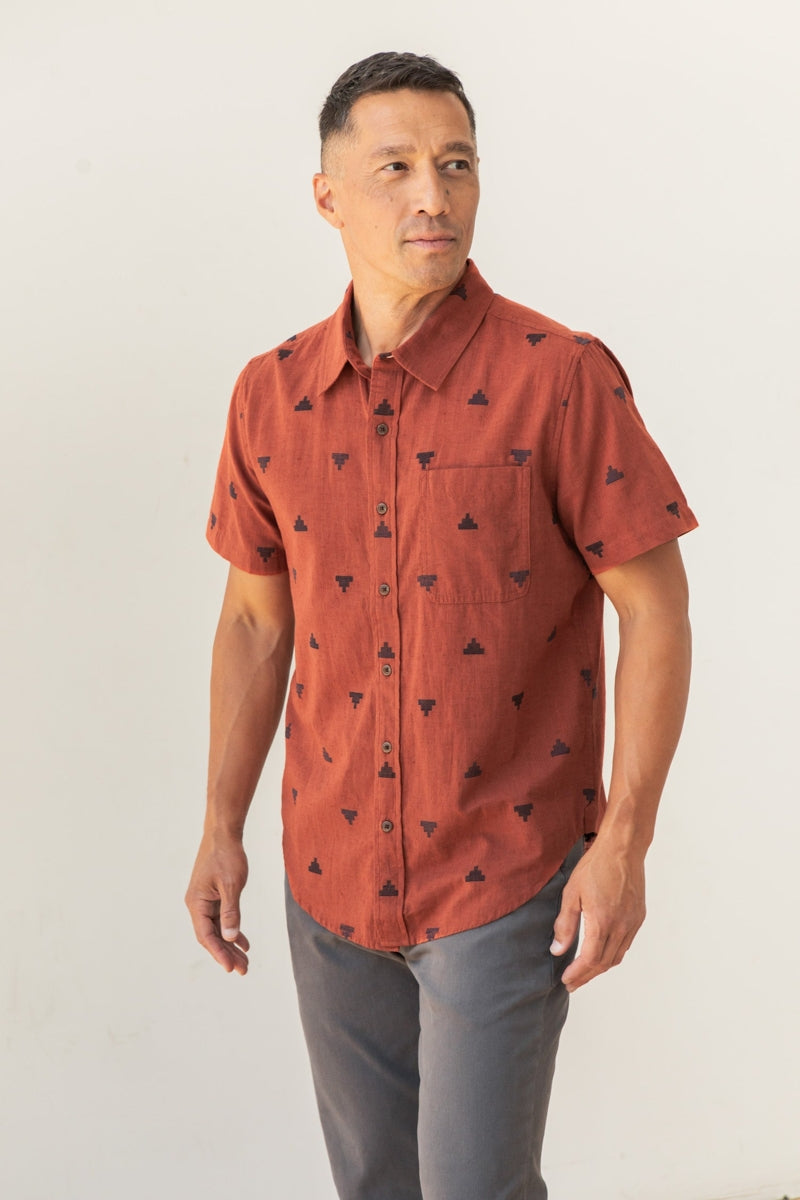 Faire,Bridge & Burn, Bridge & Burn  Rust Fil-Coupé  Pyramid Print Shirt, Red, Small-40-TagS