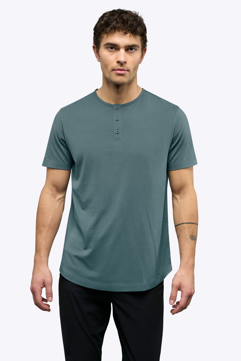 Wholesale,CUTS, CUTS Green Curve-Hem Henley, Green, Small-39-TagSMedium-42-TagMLarge-44-TagLExtra Large-48-TagXLExtra Extra Large-50-TagXXL