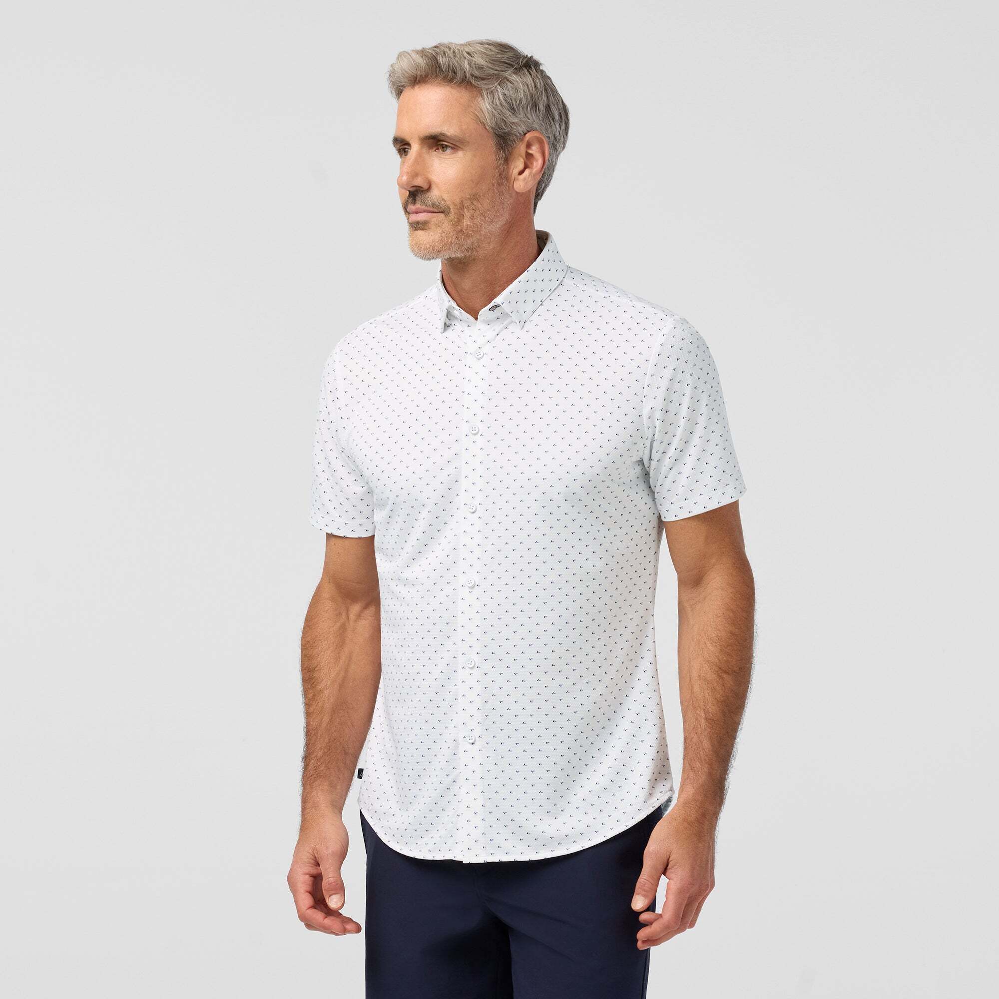 Wholesale,Mizzen + Main, Mizzen + Main White Triangle Print No-Tuck Trim Shirt, White, Extra Large-49-TagXL