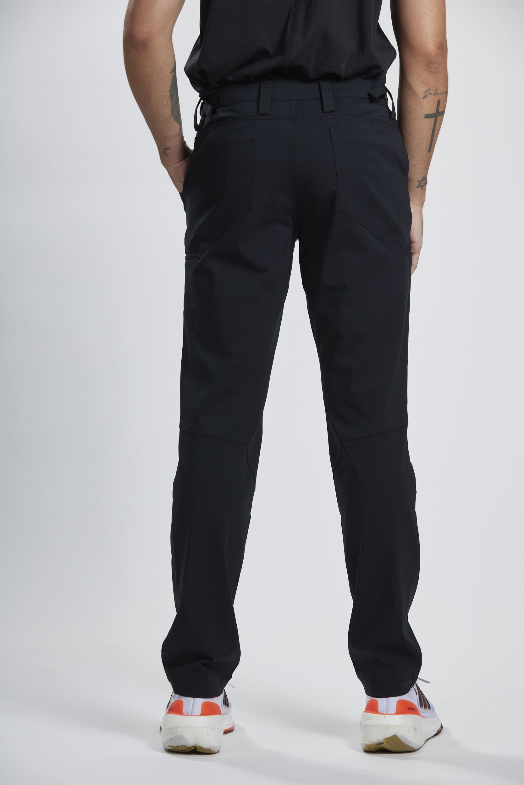 Direct From Brand,PROFI, PROFI Obsidian Black All-Purpose Multi-Pocket UV-resistant Functional Pants, Black, 30W-30L-Tag30