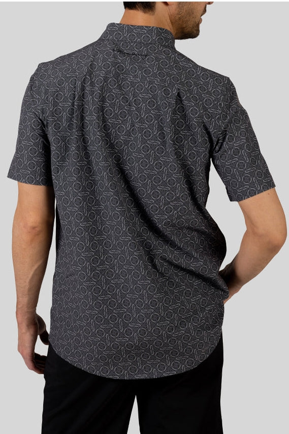 Faire,William Murray Golf, William Murray Golf Charcoal Geo Print Short Sleeve Shirt, Grey, Small-42-TagSMedium-44-TagMLarge-46-TagLExtra Extra Large-48-TagXL