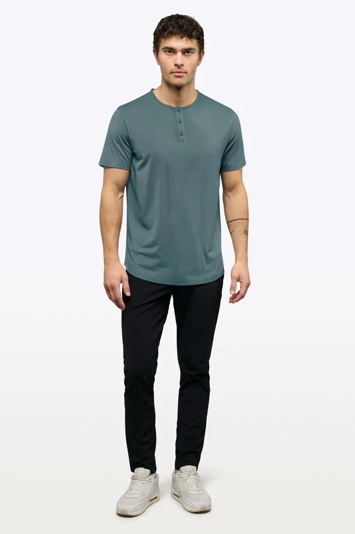 Wholesale,CUTS, CUTS Green Curve-Hem Henley, Green, Small-39-TagSMedium-42-TagMLarge-44-TagLExtra Large-48-TagXLExtra Extra Large-50-TagXXL