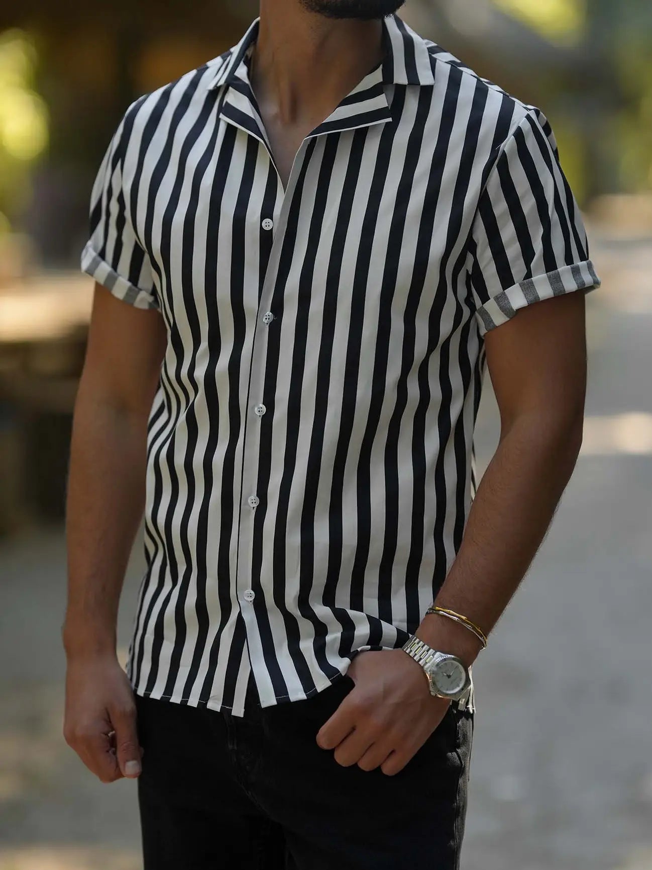 Faire,Donato, Donato Black And White Vertically Striped Short Sleeve Button Up Shirt, White, Large-45-TagLMedium-43-TagMLarge-46-TagXLSmall-41-TagS