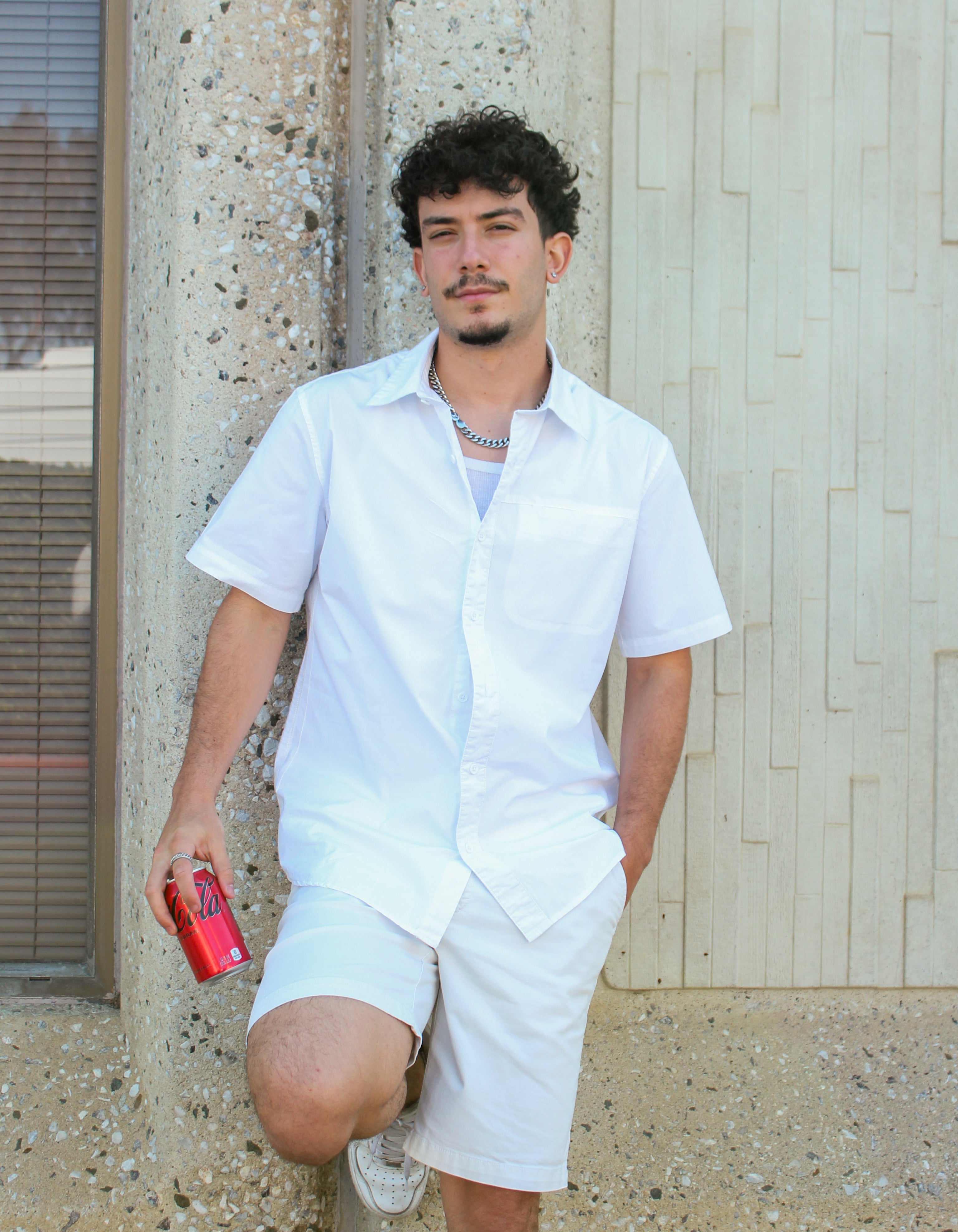 Faire,Surfside Supply, Surfside Supply White Solid Short Sleeve Button Up Shirt With Inset Pocket, White, Extra Extra Large-51-TagXXLExtra Large-48-TagXLLarge-45-TagLMedium-43-TagMSmall-40-TagS