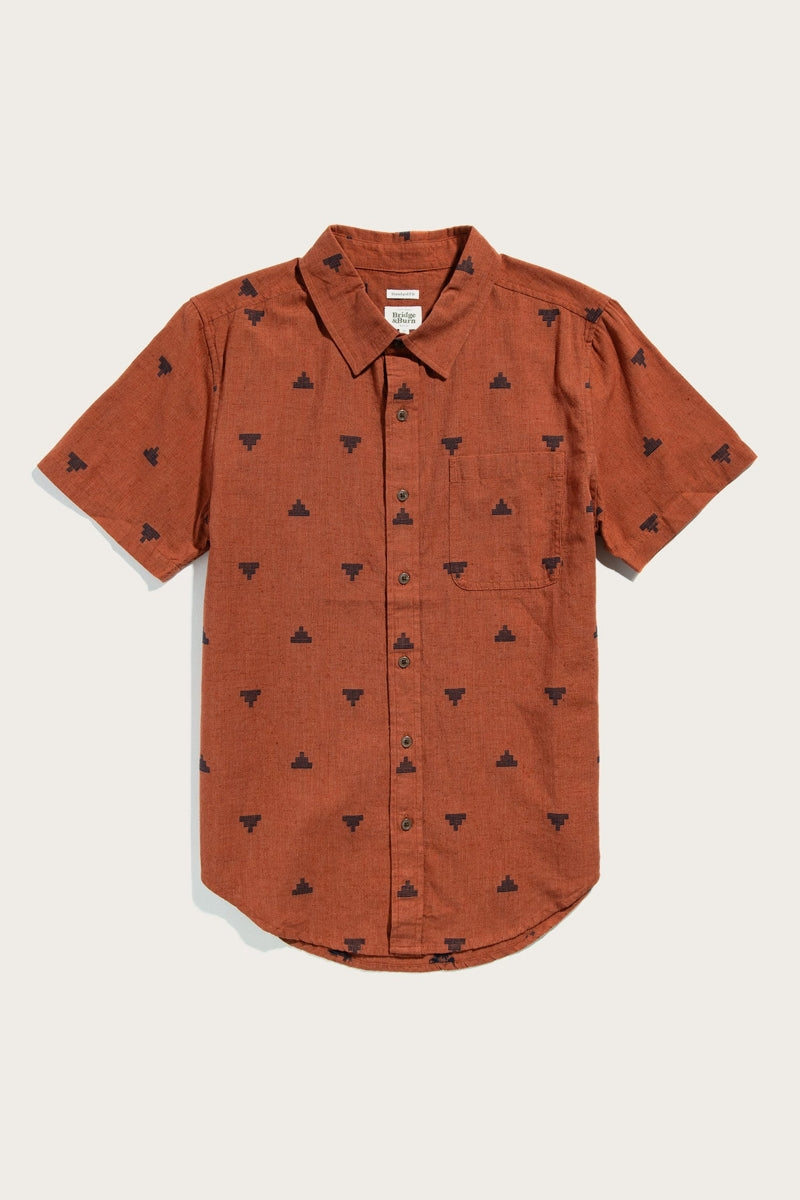Faire,Bridge & Burn, Bridge & Burn  Rust Fil-Coupé  Pyramid Print Shirt, Red, Small-40-TagS