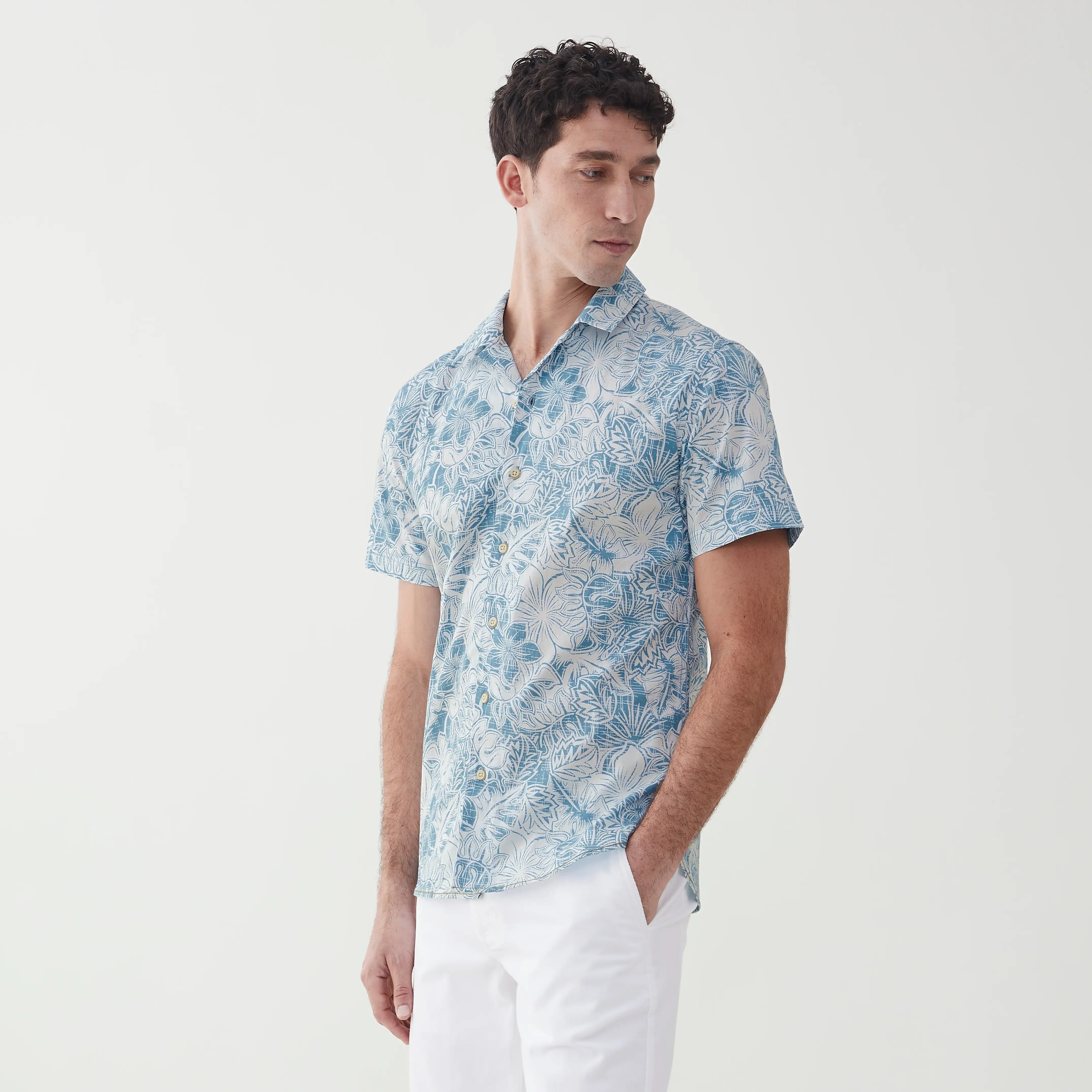 Faire,Surfside Supply, Surfside Supply Turquoise Blue Hawaiian Floral Print Camp Collar Short Sleeve Shirt, Blue, Medium-42-TagM
