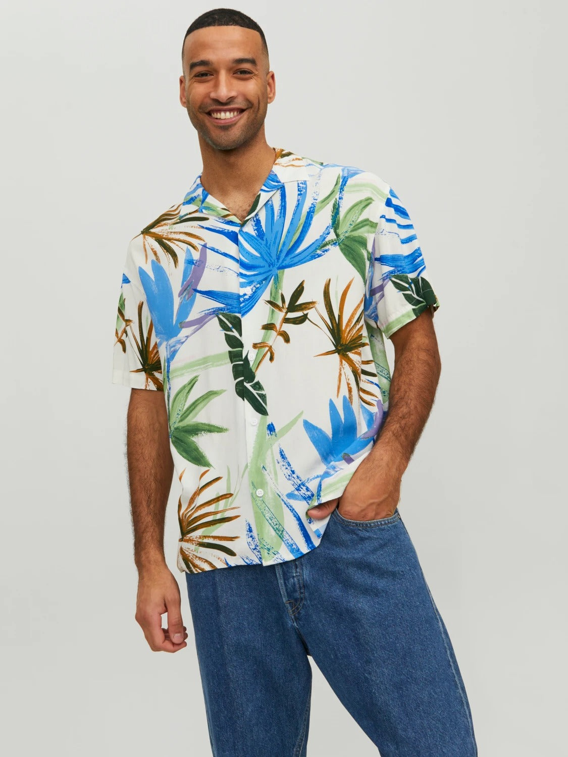 Wholesale,Jack & Jones, Jack & Jones White Tropical Print Resort Shirt Short Sleeve, White, Medium-44-TagM