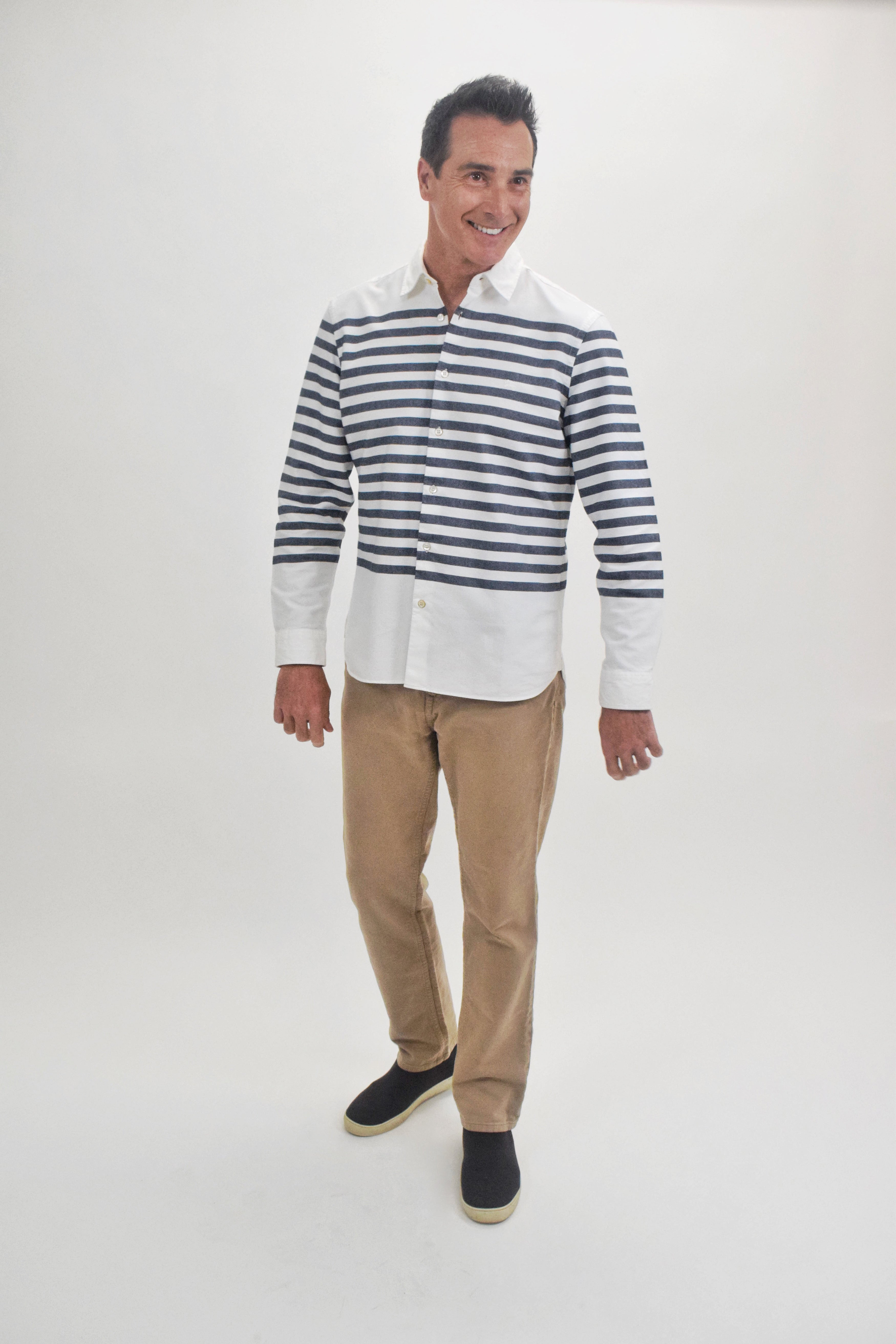 The RealReal,Burberry, Burberry White And Navy Horizontal Nautical Striped Button Up Shirt, White, Large-45-TagL