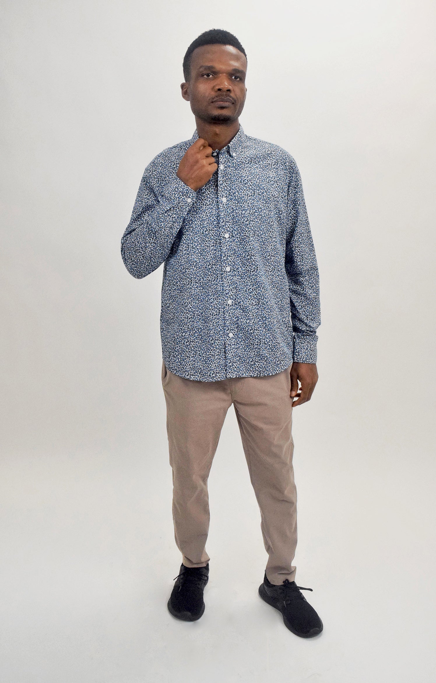 The RealReal,Kenzo, Kenzo Light Blue Animal Print Long Sleeve Button Up Shirt, Blue, Medium-44-TagL