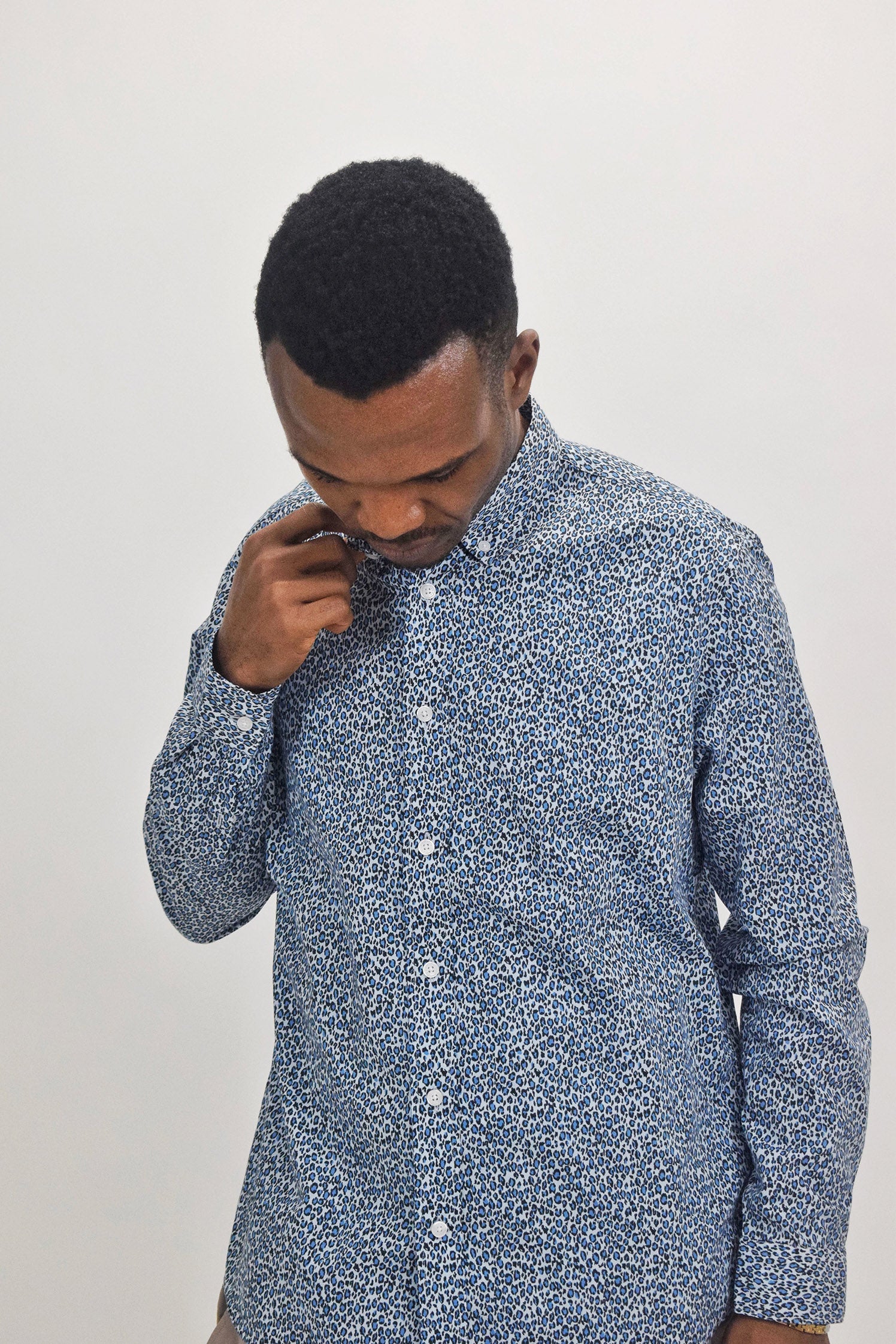 The RealReal,Kenzo, Kenzo Light Blue Animal Print Long Sleeve Button Up Shirt, Blue, Medium-44-TagL