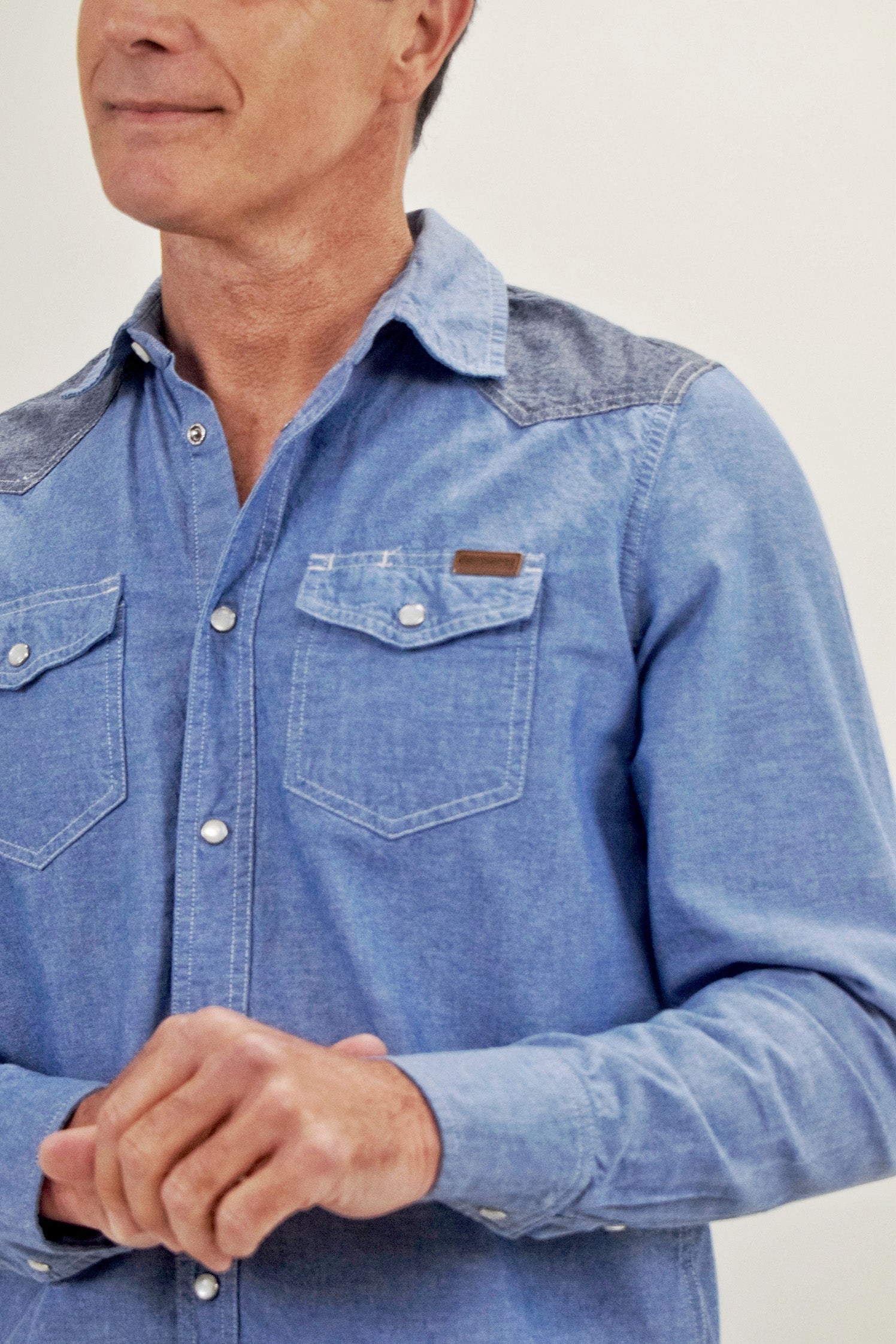 The RealReal,Carhartt, Carhartt Blue Long Sleeve Western Slim Button Up Shirt, Blue, Large-44-TagL