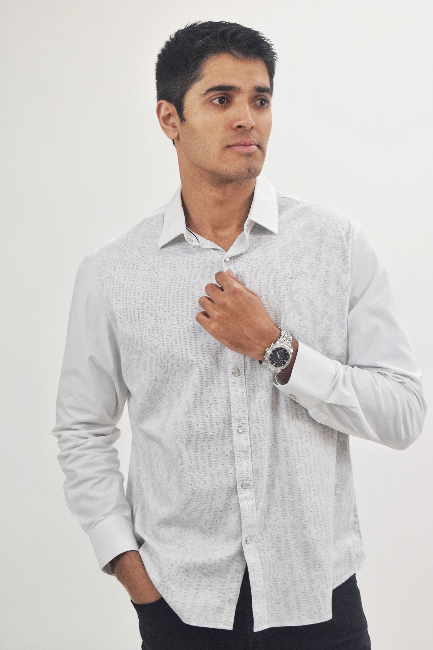 The RealReal,Karl Lagerfeld, Karl Lagerfeld White Snap Closure Floral Panel Button Up Shirt, White, Large-45-TagL