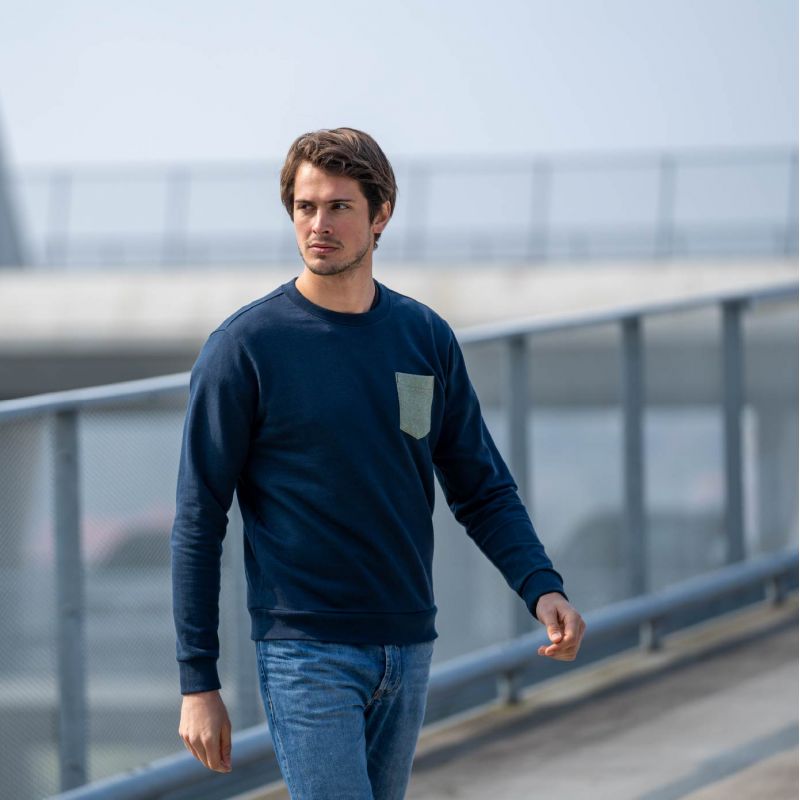 Faire,Billy Belt, Billy Belt Navy Blue Crewneck Sweatshirt, Blue, Small-39-TagSExtra Large-46-TagXLLarge-43-TagLLarge-44-TagLMedium-42-TagMExtra Large-48-TagXL