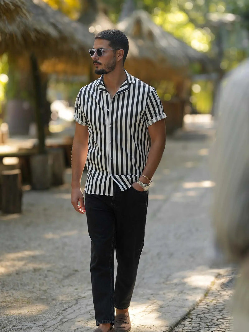 Donato Black And White Vertically Striped Short Sleeve Button Up Shirt