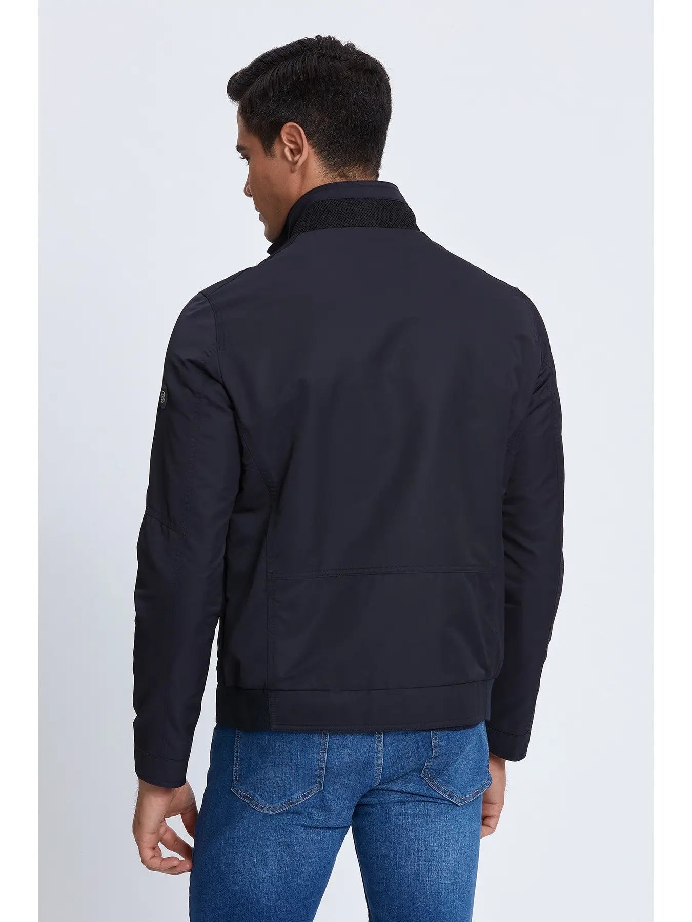 Faire,Bottega (Garnet), Bottega Navy Lightweight Waterproof Nylon Zip Up Jacket With Two Chest Pockets, Blue, Small-44-Tag48