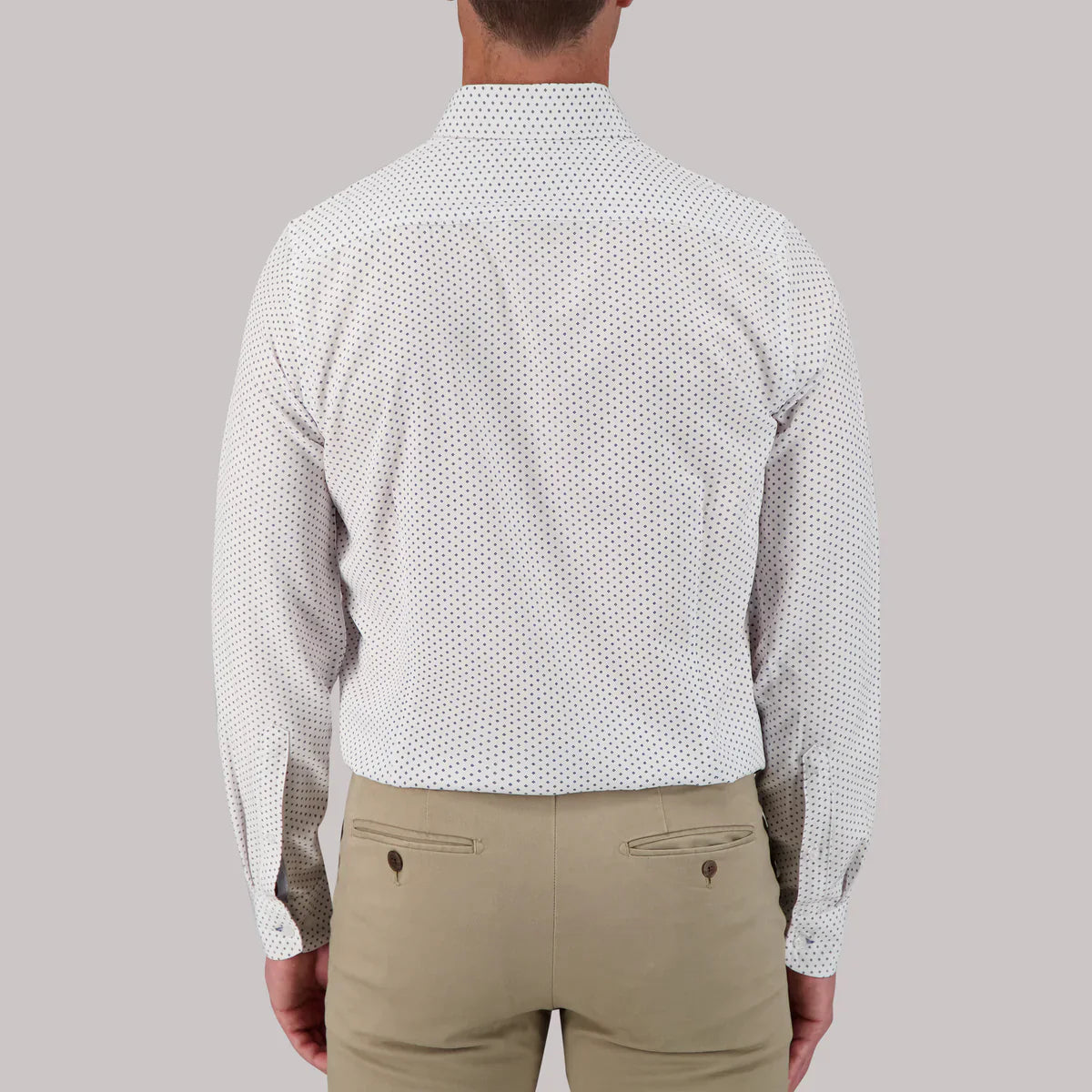 Brand Partner,Report Collection, Report Collection White With Blue Diamond Print Long Sleeve 4-Way Stretch Button Up Shirt, White, Large-46-TagLMedium-44-TagMMedium-42-TagS