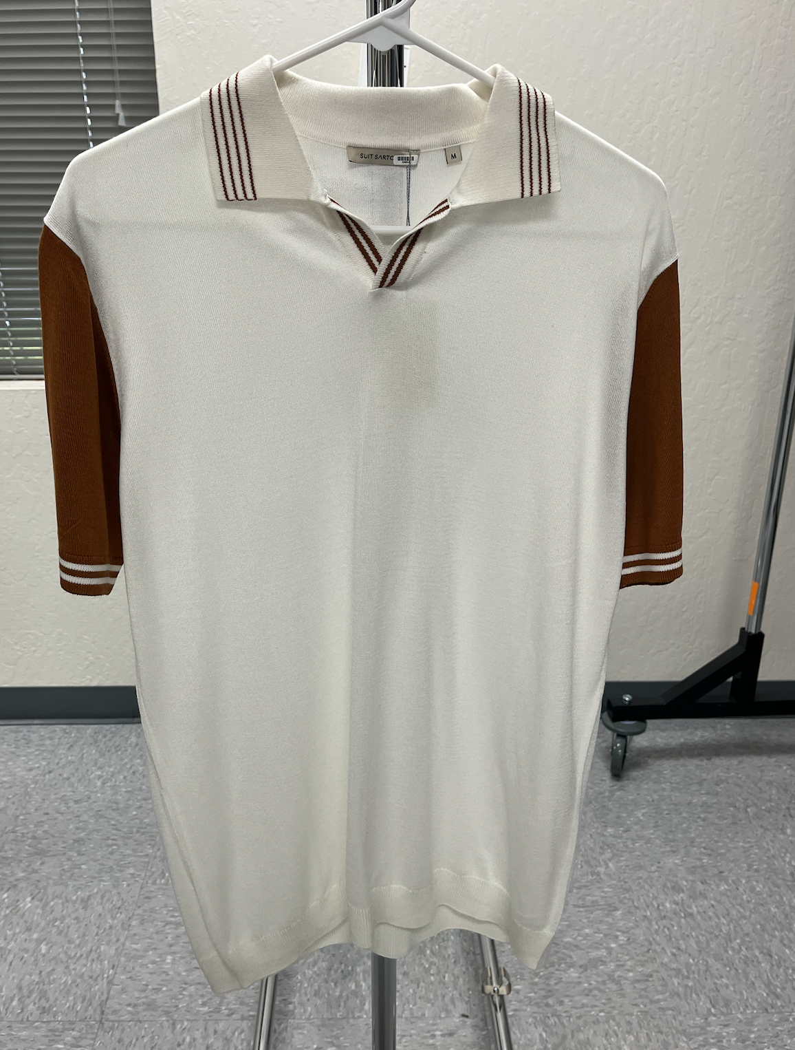 Wholesale,Suit Sartoria, Suit Sartoria Cream With Dark Orange Contrast Sleeve Buttonless Knit Short Sleeve Polo, White, Extra Large-45-TagXLLarge-44-TagLMedium-42-TagM