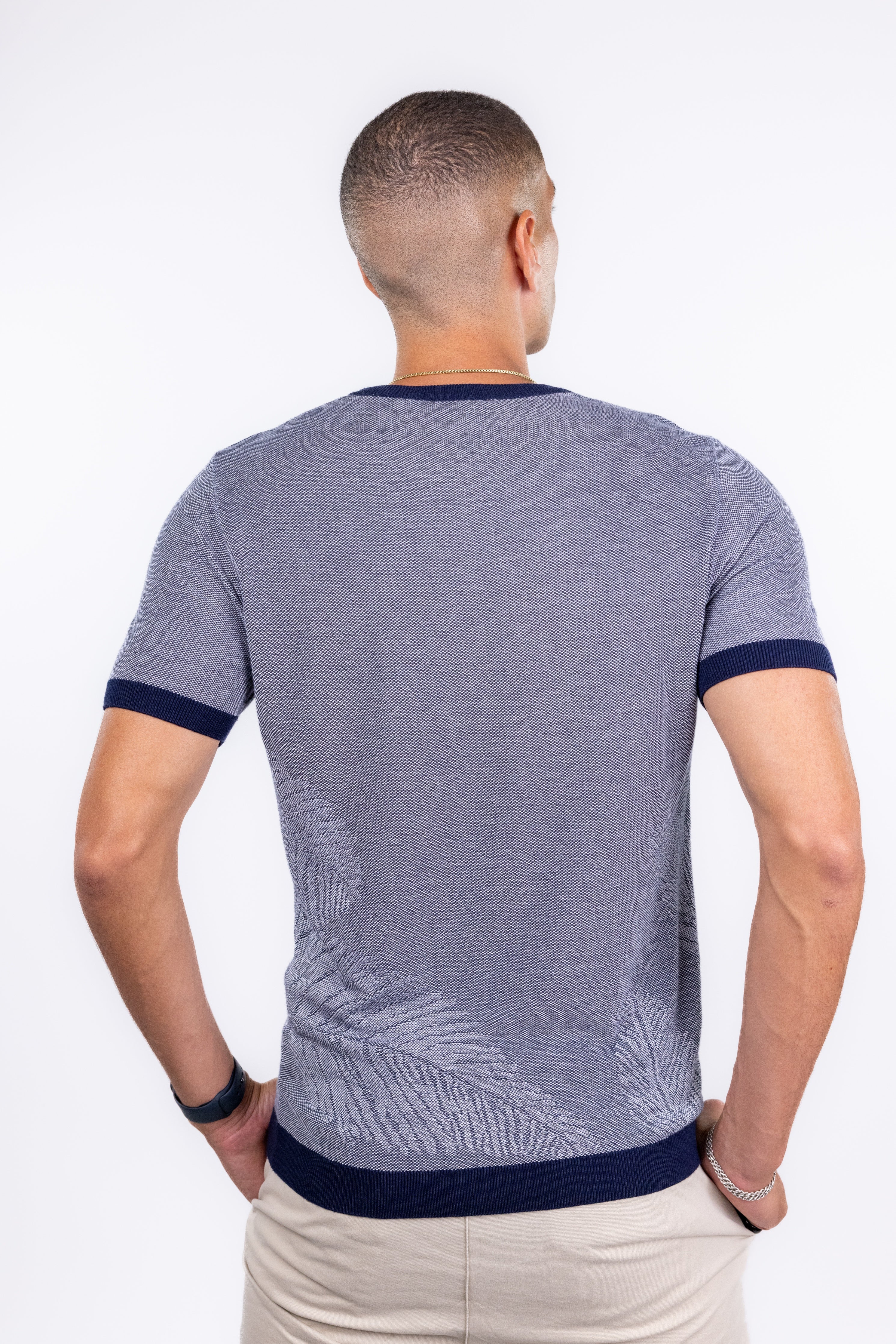Wholesale,Suit Sartoria, Suit Sartoria Navy And White Textured Crewneck Knit Short Sleeve Shirt With Leaf Print, Blue, Extra Large-48-TagXXLExtra Large-46-TagXLLarge-44-TagLMedium-42-TagMSmall-40-TagS