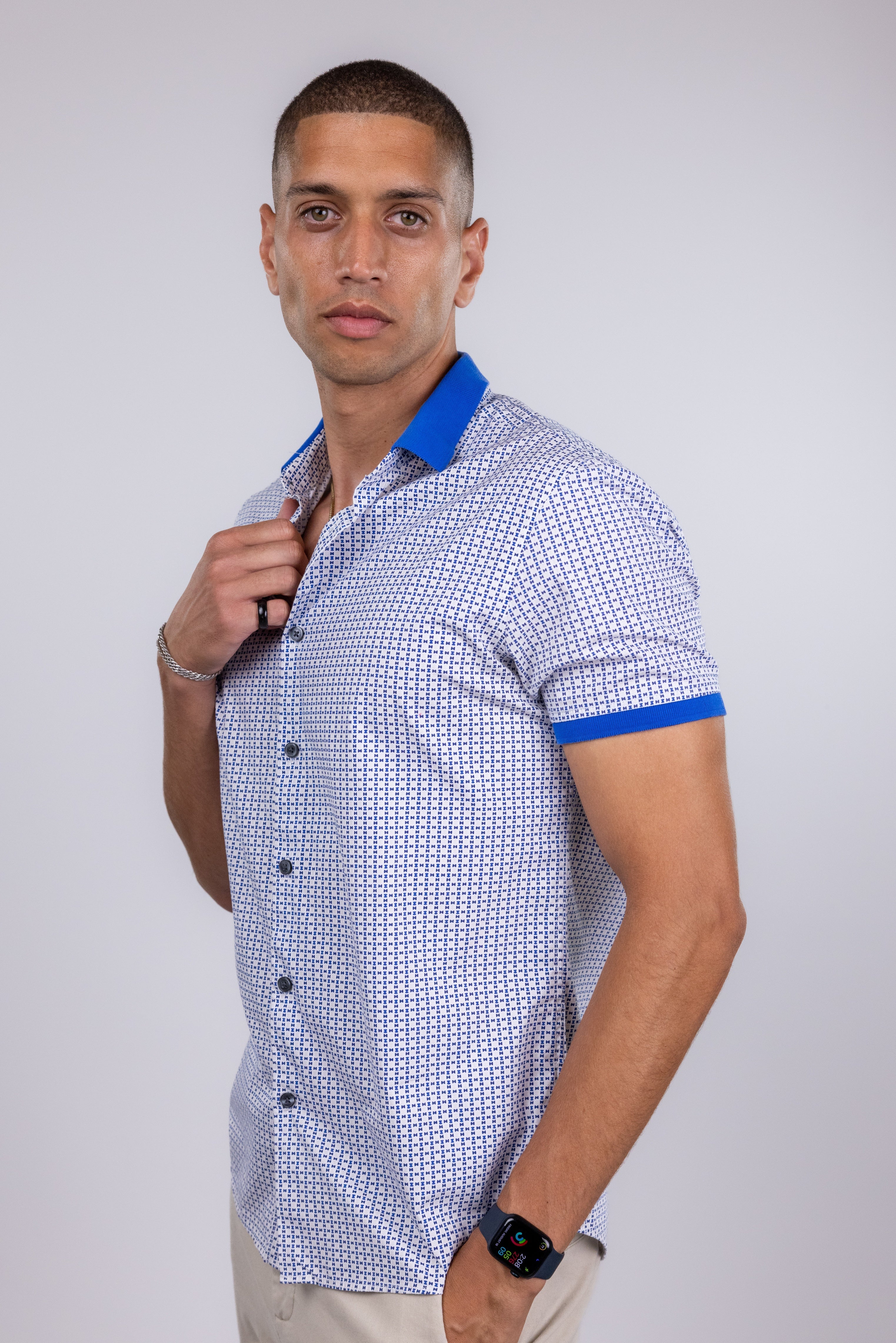 The RealReal,Michael Kors, Michael Kors Blue Print Short Sleeve Button Up Shirt, Blue, Medium-42-TagM