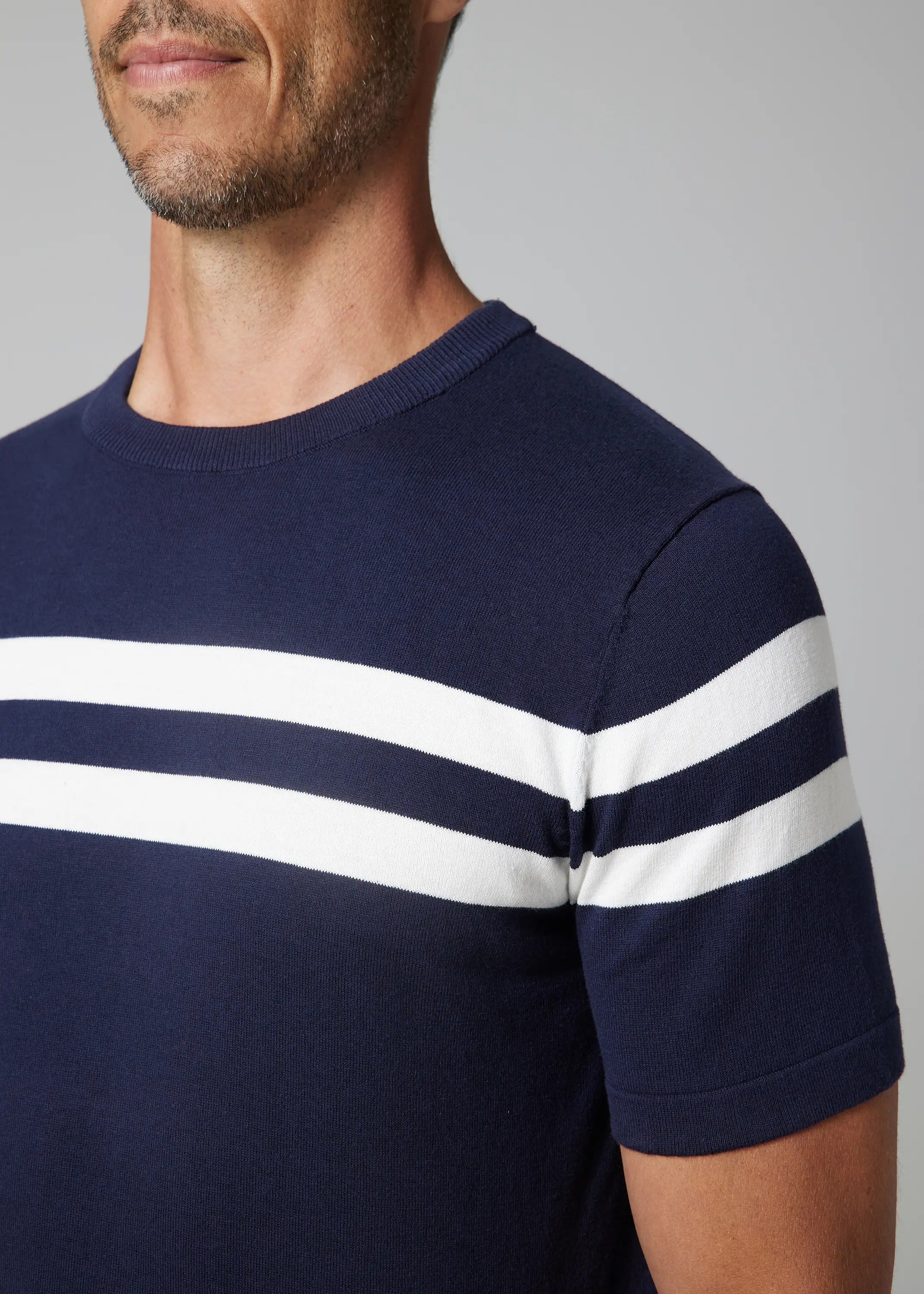 Faire,Julian & Mark, Julian & Mark Navy Crewneck Knit With White Chest Stripe, Blue, Extra Large-48-TagXLLarge-44-TagLMedium-41-TagMMedium-42-TagMLarge-43-TagL