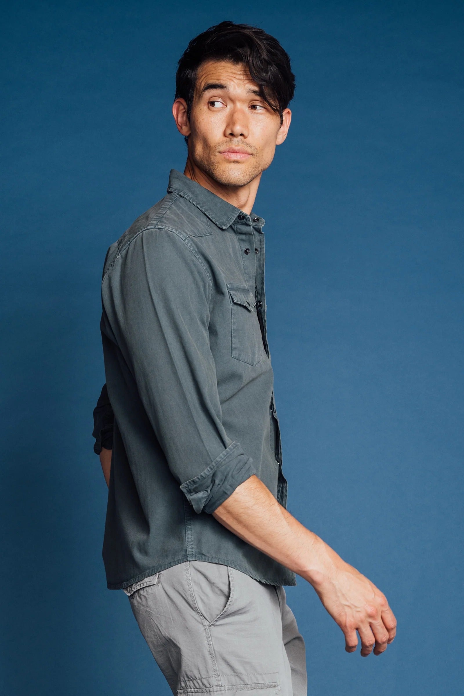 Brand Partner,R2 Amsterdam, Original Paperbacks Denim Blue Herringbone Long Sleeve Shirt, Blue, Extra Extra Large-52-TagXXLExtra Large-50-TagXLLarge-47-TagLLarge-46-TagM